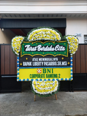 Papan Bunga Duka di Olo