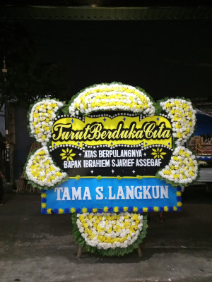 Papan Bunga Duka di Olo